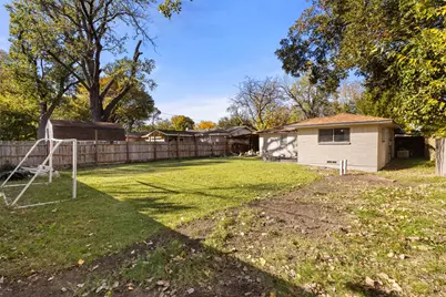 804 Melrose Street, Garland, TX 75040 - Photo 24
