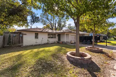 804 Melrose Street, Garland, TX 75040 - Photo 2