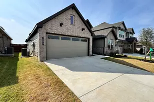 10857 Black Onyx Dr, Fort Worth, TX 76036 - Photo 4