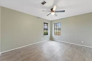 312 E Cottonwood St, Leonard, TX 75452 - Photo 22