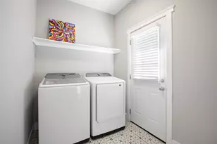 813 Elsbeth St, Dallas, TX 75208 - Photo 30