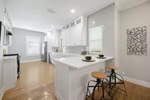 813 Elsbeth St, Dallas, TX 75208 - Photo 8