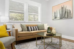 813 Elsbeth St, Dallas, TX 75208 - Photo 14