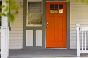 813 Elsbeth St, Dallas, TX 75208 - Photo 2