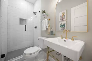 813 Elsbeth St, Dallas, TX 75208 - Photo 28