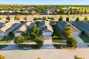 7992 Cool River Dr, Frisco, TX 75036 - Photo 38