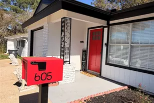 605 N Davis Dr, Arlington, TX 76012 - Photo 10