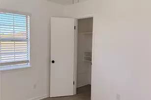 605 N Davis Dr, Arlington, TX 76012 - Photo 18