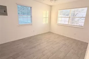 605 N Davis Dr, Arlington, TX 76012 - Photo 20