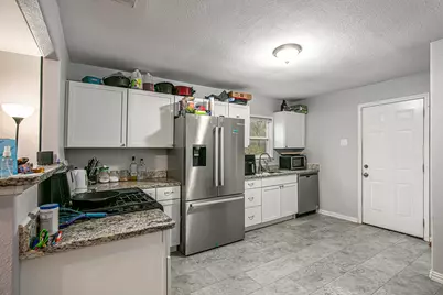 502 Bales Street, Cleburne, TX 76033 - Photo 4