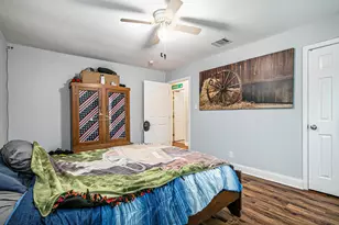 502 Bales St, Cleburne, TX 76033 - Photo 8