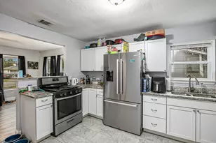 502 Bales St, Cleburne, TX 76033 - Photo 6