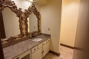 12513 Burninglog Ln, Dallas, TX 75243 - Photo 22