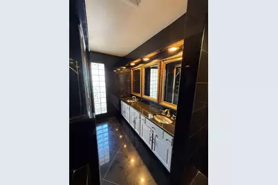 12513 Burninglog Lane, Dallas, TX 75243 - Photo 24