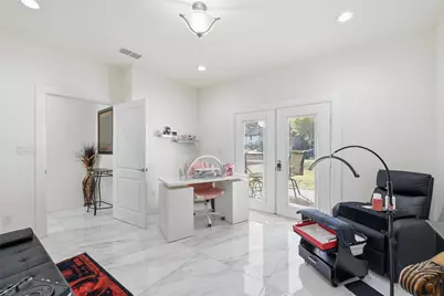 7725 Lakeview Circle, Fort Worth, TX 76179 - Photo 14