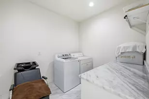 7725 Lakeview Cir, Fort Worth, TX 76179 - Photo 12