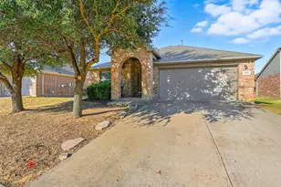 640 Swift Current Dr, Crowley, TX 76036 - Photo 1