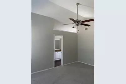 822 Collins Boulevard, Cedar Hill, TX 75104 - Photo 14