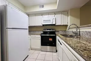 9827 Walnut St, Dallas, TX 75243 - Photo 14