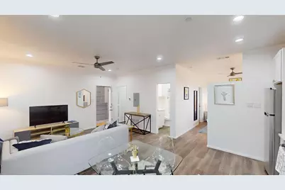 3235 Dallas Street #1201, Dallas, TX 75210 - Photo 4