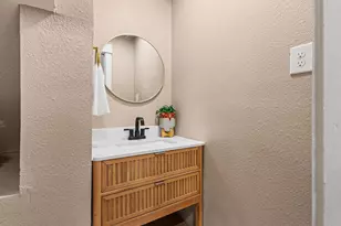 2214 Rex Cruse Dr, Sherman, TX 75092 - Photo 8