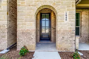 1533 Homeplace Cir, Mansfield, TX 76063 - Photo 2