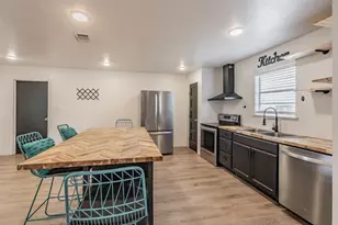 3305 Swan St, Haltom City, TX 76117 - Photo 12