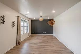 3305 Swan St, Haltom City, TX 76117 - Photo 8