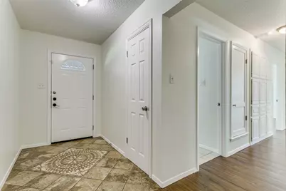 425 W Pleasantview Drive, Hurst, TX 76054 - Photo 6