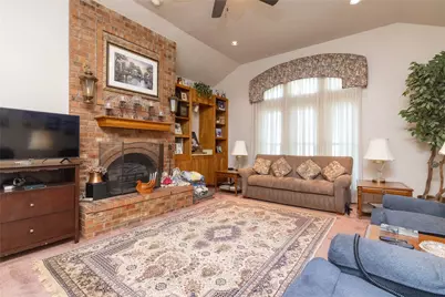 10053 Regent Row Street, Benbrook, TX 76126 - Photo 6