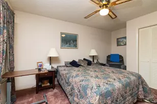 10053 Regent Row St, Benbrook, TX 76126 - Photo 14