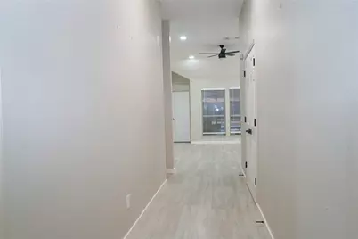 5811 Sterling Green Trail, Arlington, TX 76017 - Photo 18