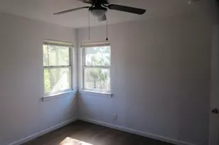 2655 Ash Crescent St, Fort Worth, TX 76104 - Photo 10