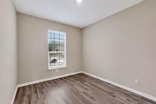 305 Honeysuckle Ln, Princeton, TX 75407 - Photo 12