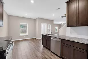 305 Honeysuckle Ln, Princeton, TX 75407 - Photo 16