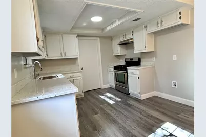 302 Monica Street, Glenn Heights, TX 75154 - Photo 10