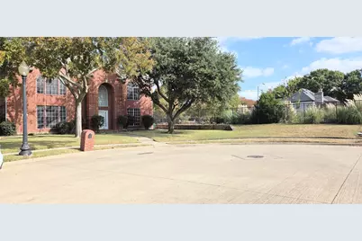 2825 Flamingo Lane, Plano, TX 75074 - Photo 2