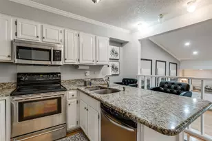 6107 Summer Creek Cir, Dallas, TX 75231 - Photo 20