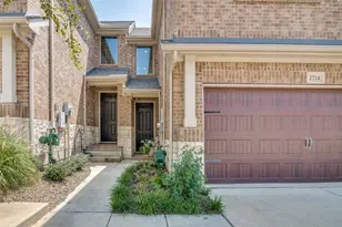 2724 N Splendor Dr, Little Elm, TX 75068 - Photo 2