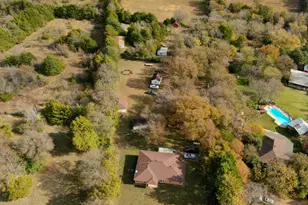 846 Truman Cir, Lancaster, TX 75146 - Photo 2