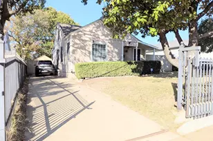 3223 Aster St, Dallas, TX 75211 - Photo 2