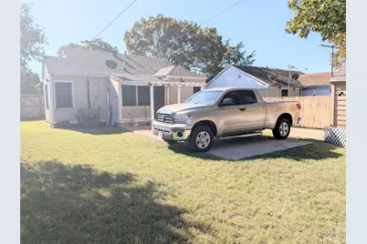 3223 Aster Street, Dallas, TX 75211 - Photo 12