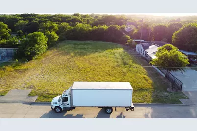 623 Franklin Street, DeSoto, TX 75115 - Photo 2