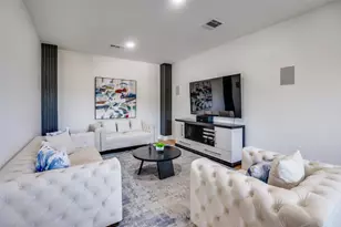 10923 Marsh Ln, Dallas, TX 75229 - Photo 18