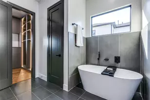 10923 Marsh Ln, Dallas, TX 75229 - Photo 24