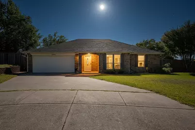 7205 Windcrest Court E, North Richland Hills, TX 76182 - Photo 32