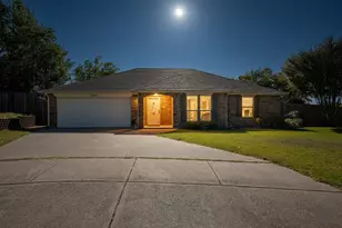 7205 Windcrest Ct E, North Richland Hills, TX 76182 - Photo 32