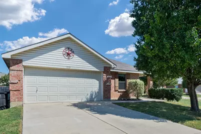 1112 Day Dream Drive, Fort Worth, TX 76052 - Photo 2