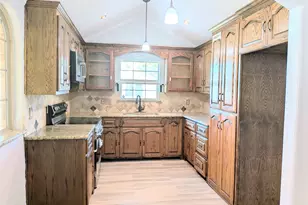 608 Holcomb Rd, Dallas, TX 75217 - Photo 6