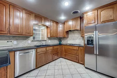 6401 Stonewall Street, Greenville, TX 75402 - Photo 10